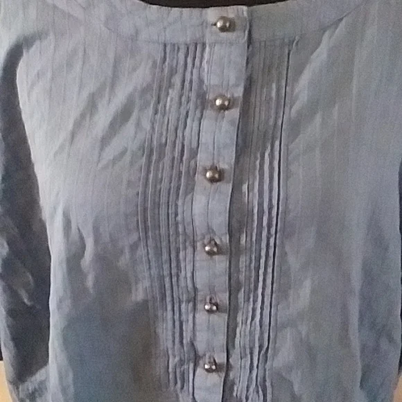 Avenue Pull Over Top - Picture 2 of 8